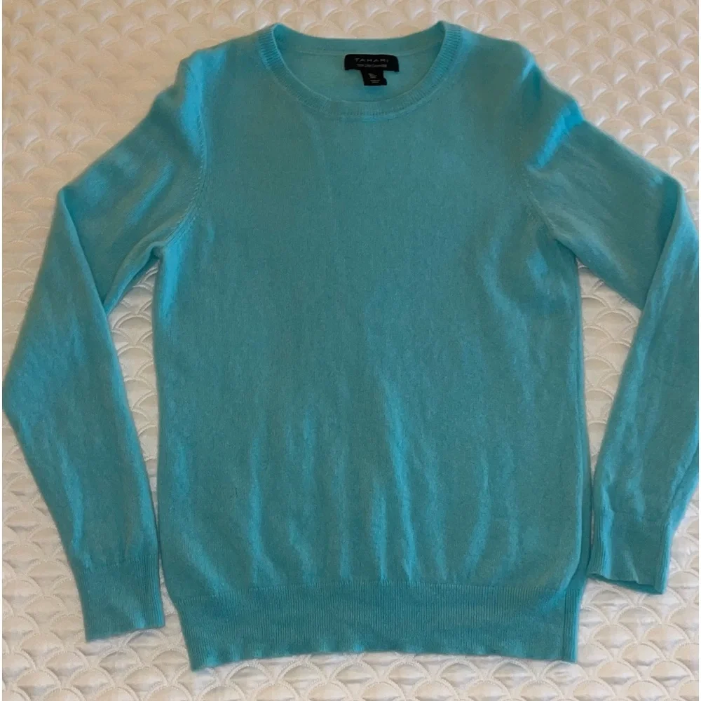Tahari 100% cashmere sweater - Picture 5 of 10